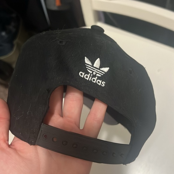 Adidas Adjustable Hat - Picture 2 of 4